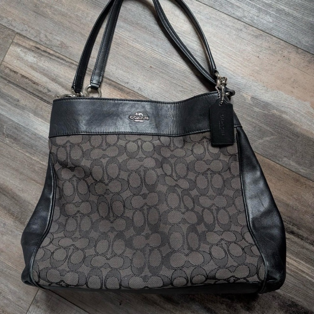 Coach Lexy Signature Monogram Shoulder Bag Black and Gray Canvas & Leather — EUC